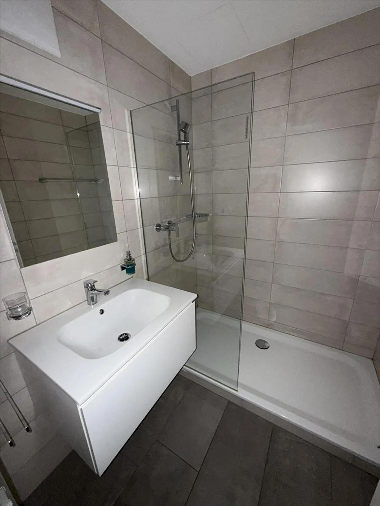 Appartamento 3 camere al 2° piano – Rue des Fleurs 24, La Chaux-de-Fonds - Foto 7 di 16