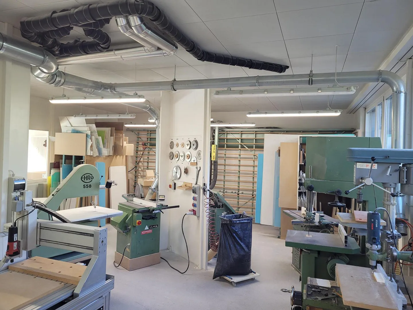 Beaucoup d'espace pour vos idées 230 m² d'atelier et de zone créative avec charme - Photo 6 sur 12