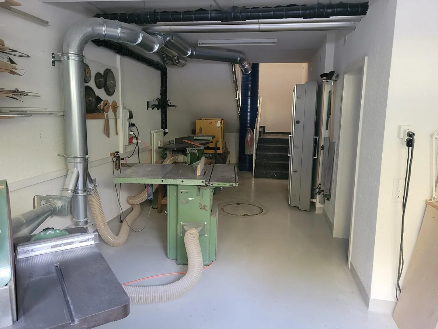 Beaucoup d'espace pour vos idées 230 m² d'atelier et de zone créative avec charme - Photo 8 sur 12