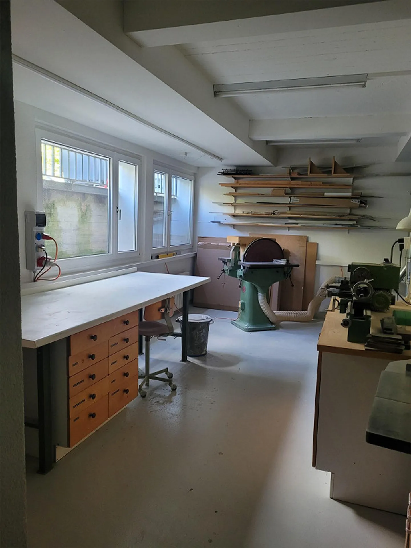 Beaucoup d'espace pour vos idées 230 m² d'atelier et de zone créative avec charme - Photo 12 sur 12