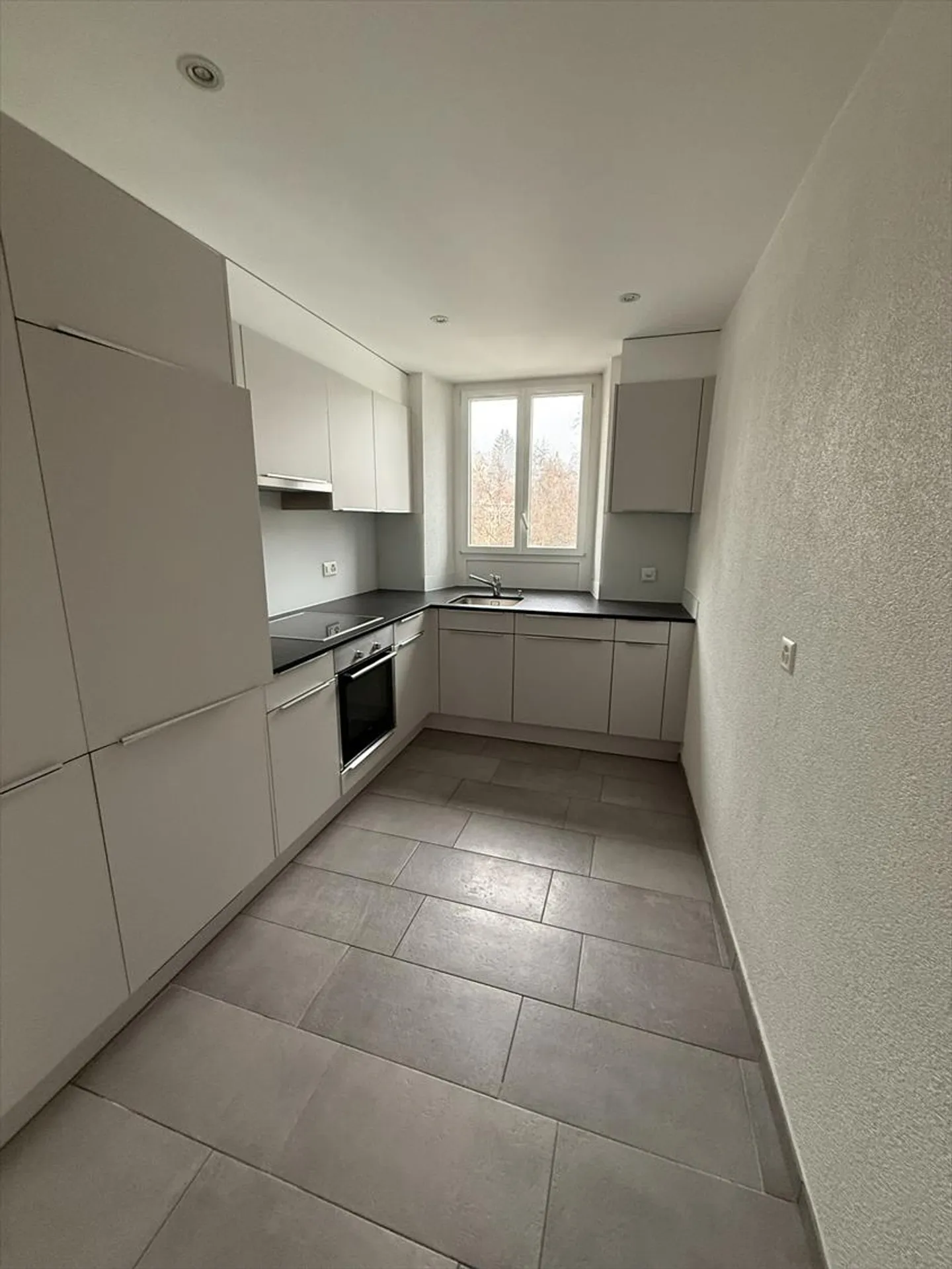 Appartamento 3 camere al 2° piano – Rue des Fleurs 24, La Chaux-de-Fonds - Foto 10 di 16