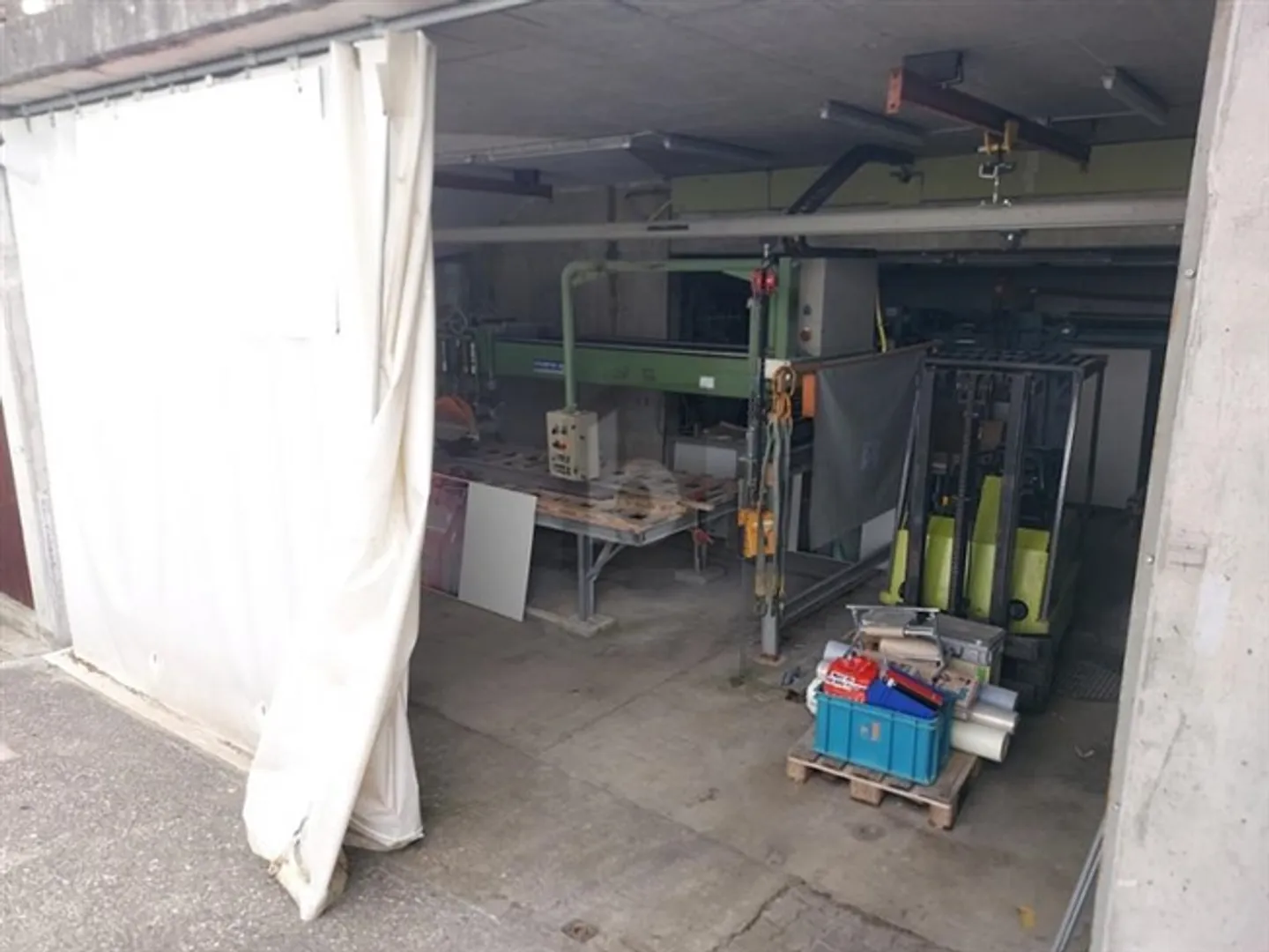 THE IDEAL OPPORTUNITY TO BECOME SELF-EMPLOYED - Photo 3 of 4