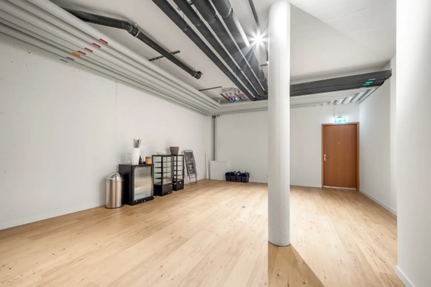 Il tuo nuovo spazio commerciale in una posizione centrale - disponibile immediatamente - Foto 11 di 12