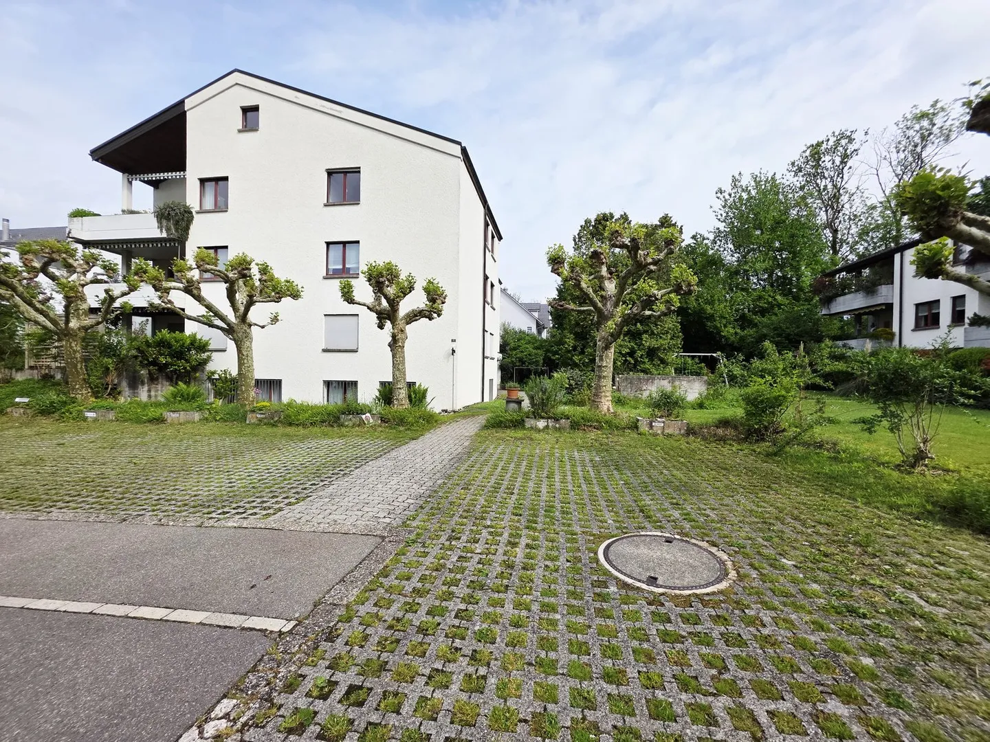 Bright 4.5-room apartment with sunny balcony for temporary rent until 30.09.2028 - Photo 1 of 13