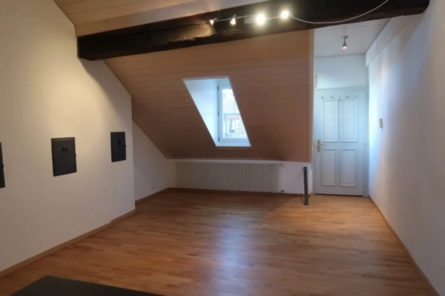 Appartement sous les combles confortable dans la vieille ville de Berne - Photo 2 sur 5