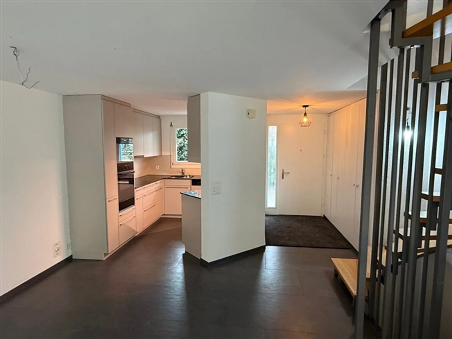 4.5 Room Terraced House - Photo 4 of 13