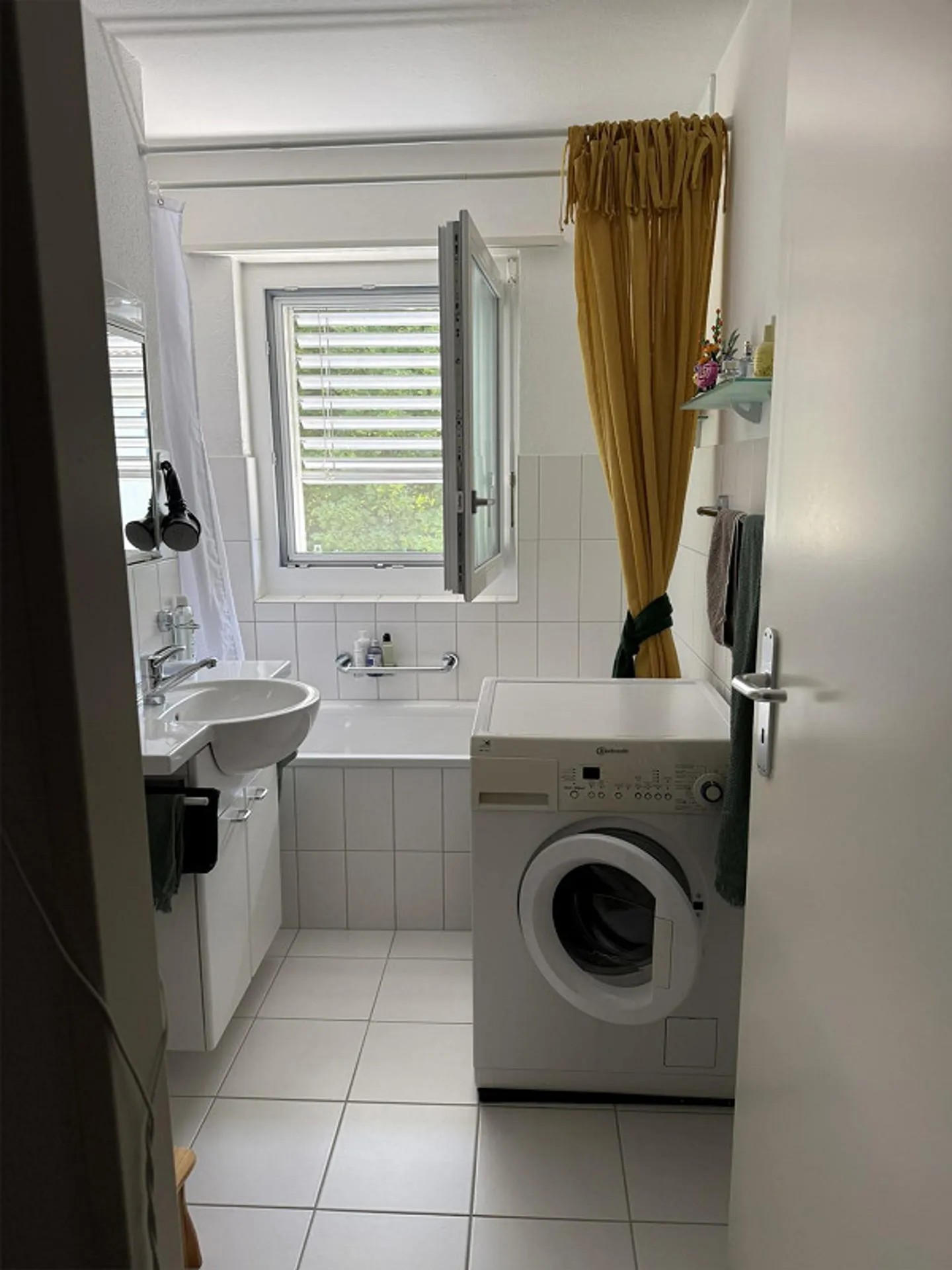 Belle appartement lumineux de 3 pièces cherche nouveaux résidents - Photo 6 sur 13