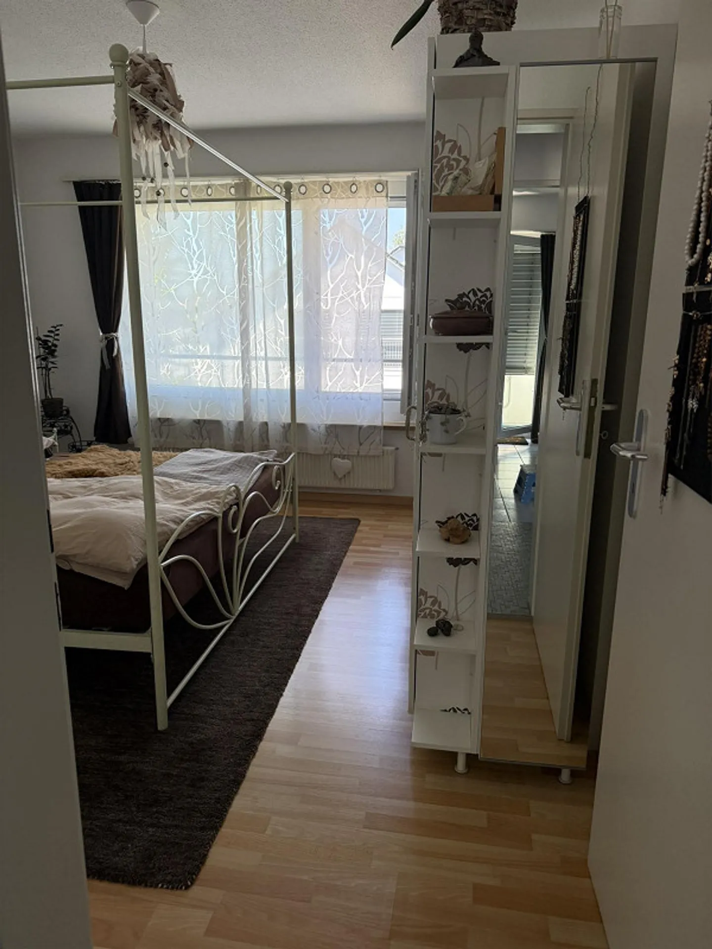 Belle appartement lumineux de 3 pièces cherche nouveaux résidents - Photo 9 sur 13
