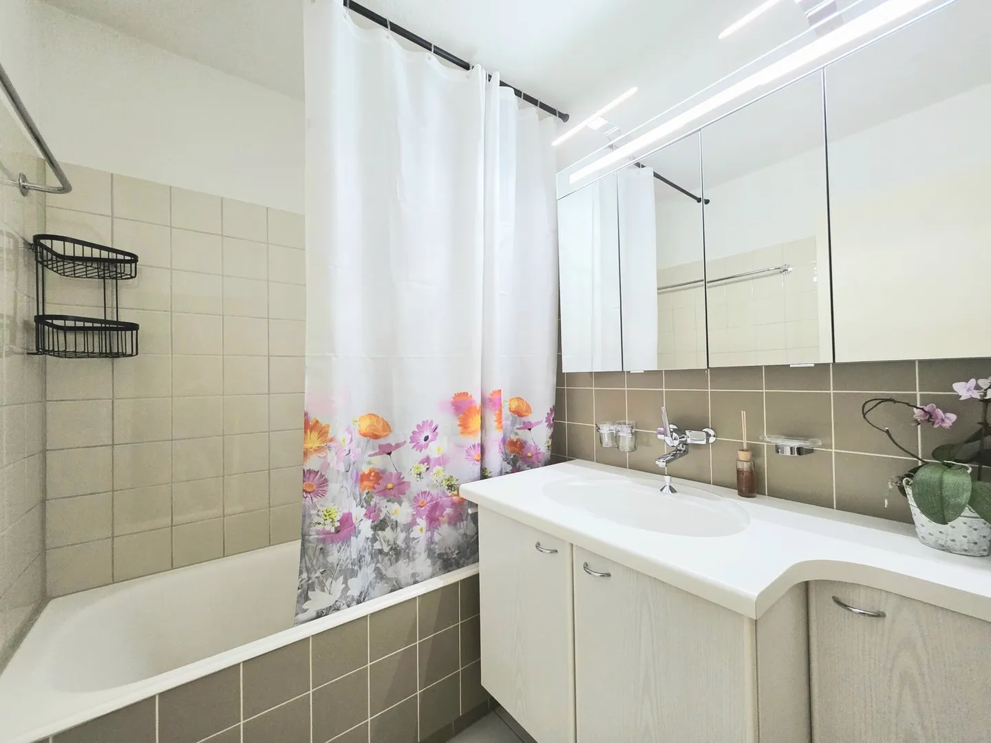 Bright 4.5-room apartment with sunny balcony for temporary rent until 30.09.2028 - Photo 12 of 13