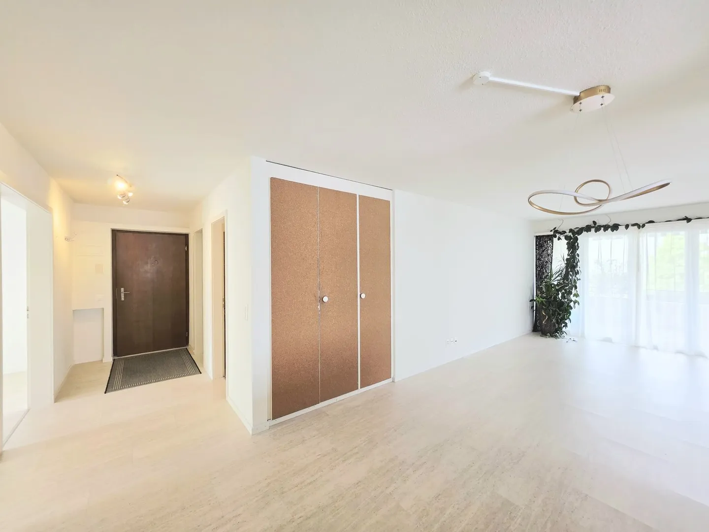 Bright 4.5-room apartment with sunny balcony for temporary rent until 30.09.2028 - Photo 13 of 13