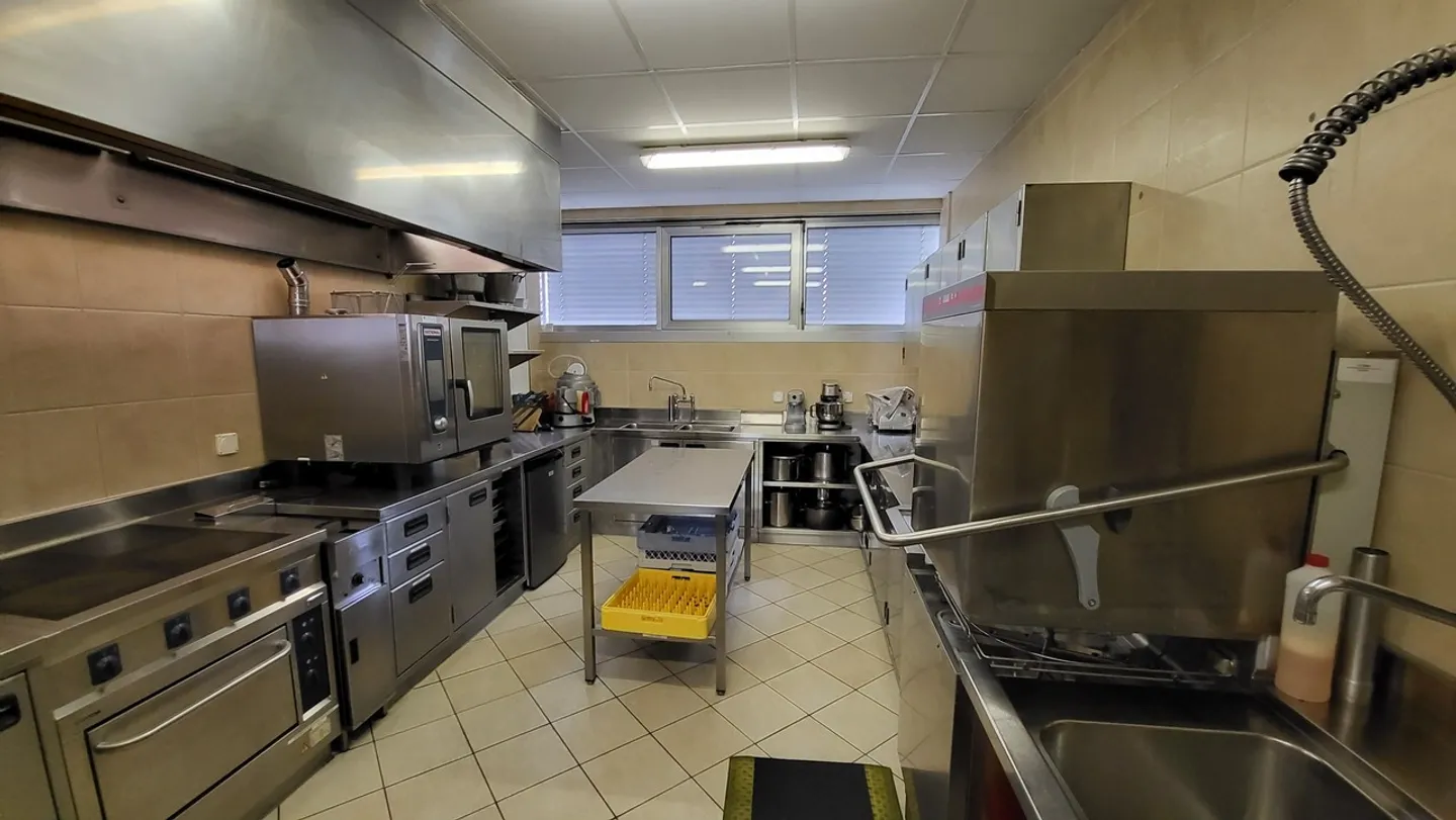 200 m2 - Restaurant à louer -  Entrée du Valais - Photo 6 sur 8
