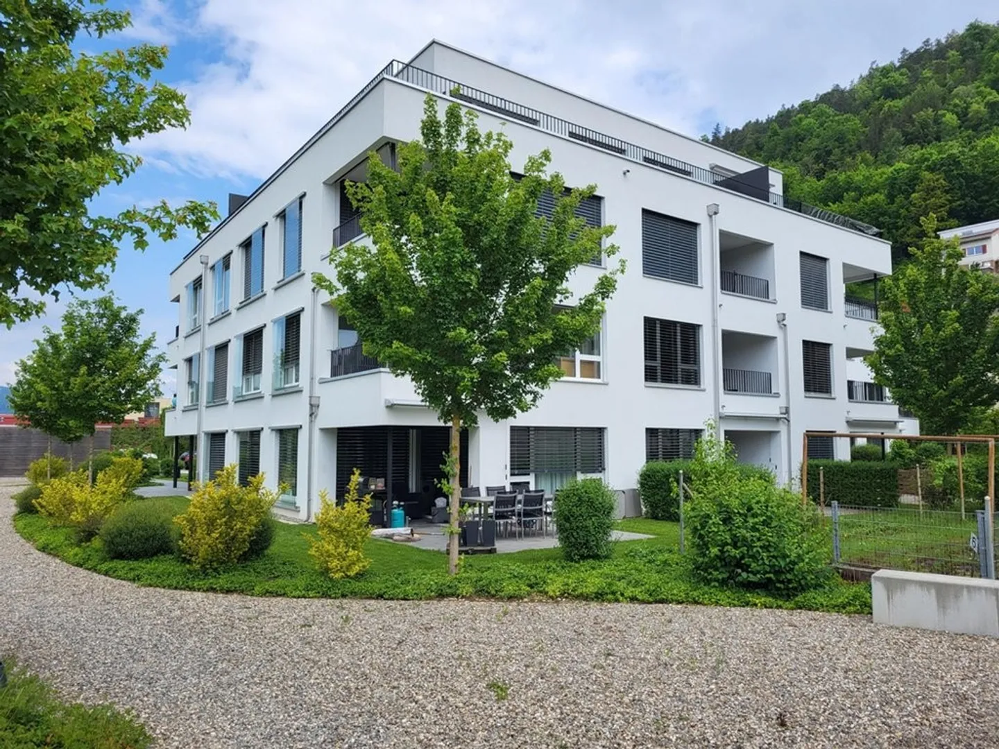 Superbe appartement en attique de 3,5 pièces à Liestal à louer - Photo 2 sur 10