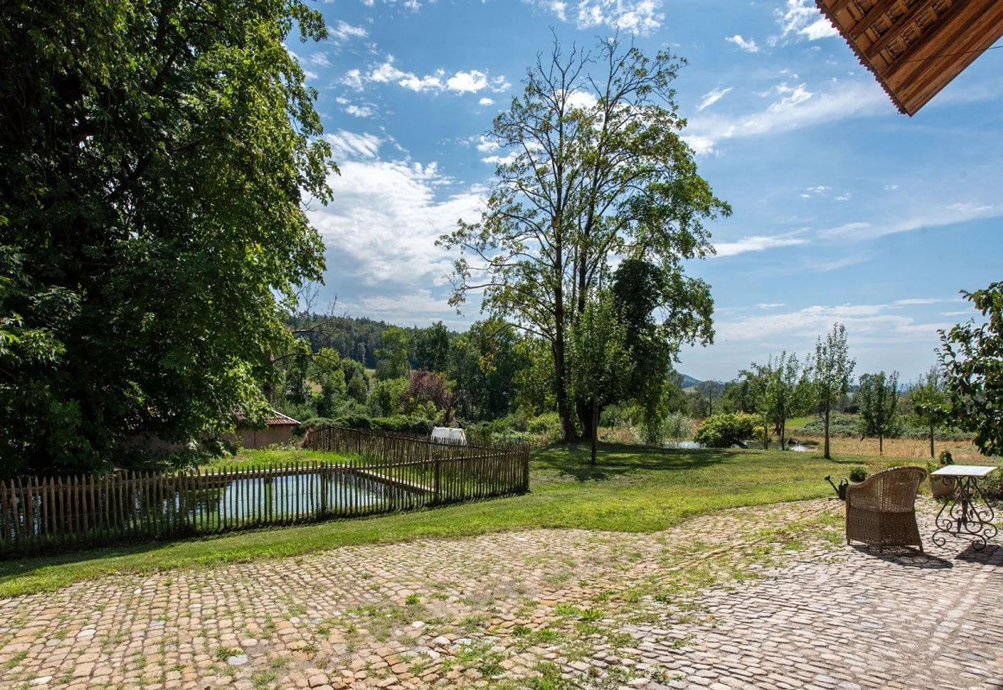 Exclusive Maisonette Apartment in Historic Farmhouse - Photo 3 of 13