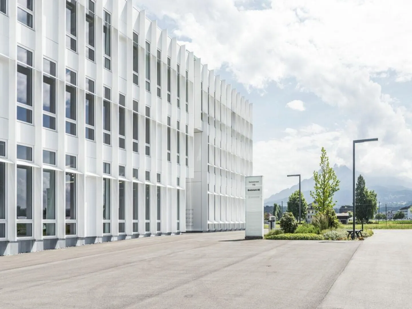 Spazio commerciale versatile e soleggiato in una posizione ben collegata - Foto 5 di 6