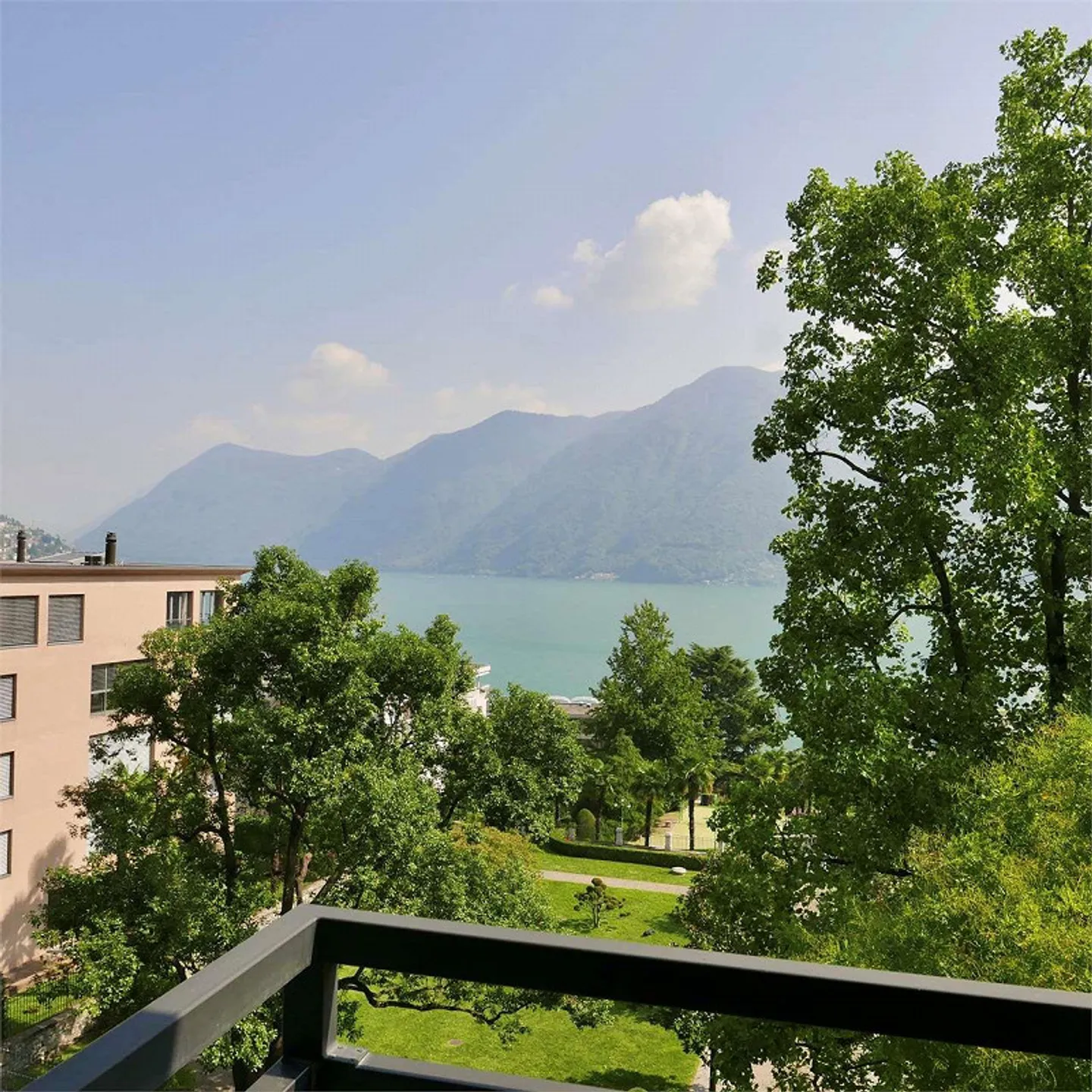 Résidence élégante avec vue sur le lac - 4.5 pièces de prestige à Lugano L - Photo 1 sur 13
