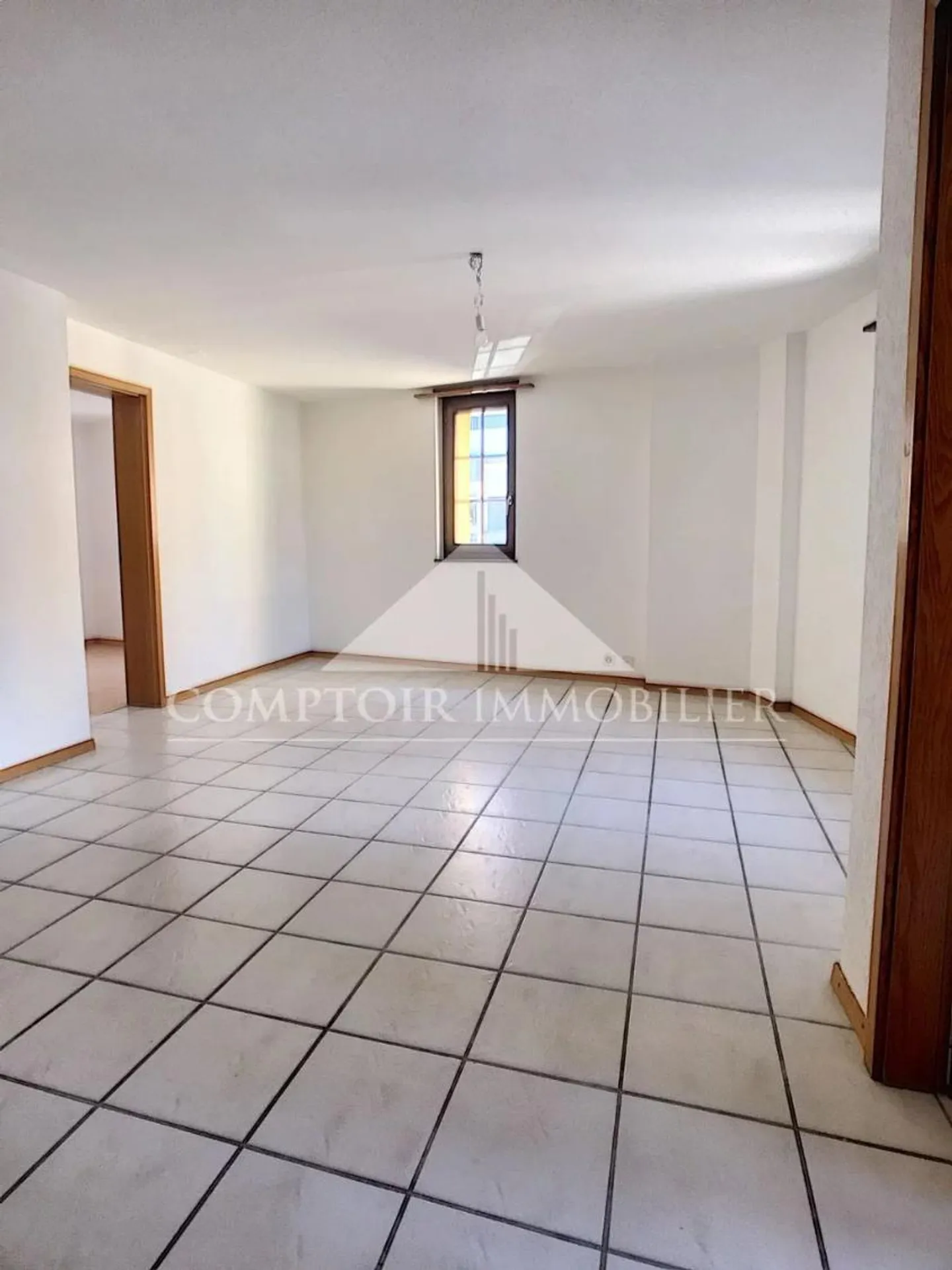 Appartement Charmant Près de HES-SO - Photo 2 sur 4