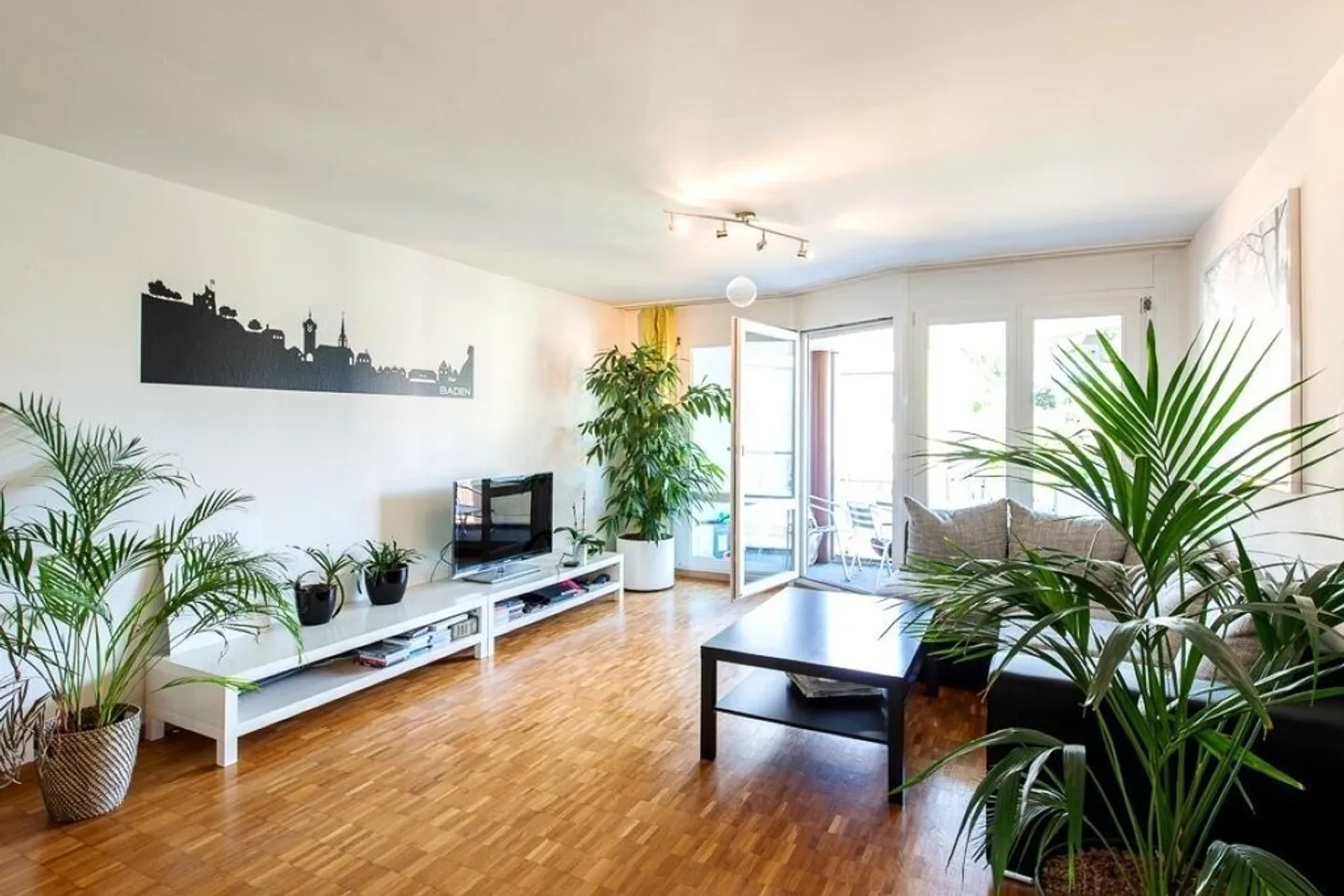 Wohnung mieten - Foto 2 von 7