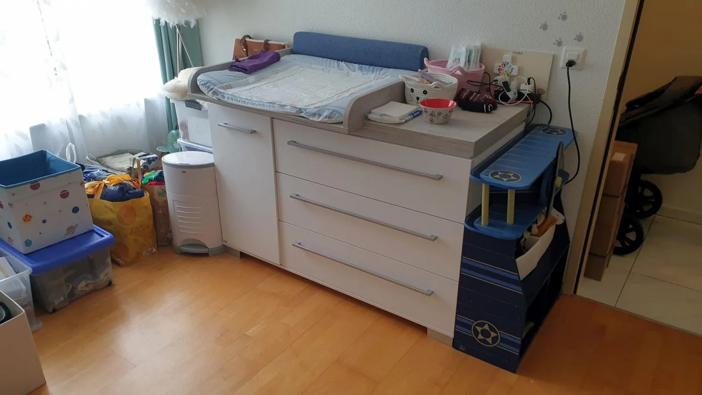 Appartamento 4.5 locali in una casa bifamiliare in una posizione da sogno - Foto 10 di 12