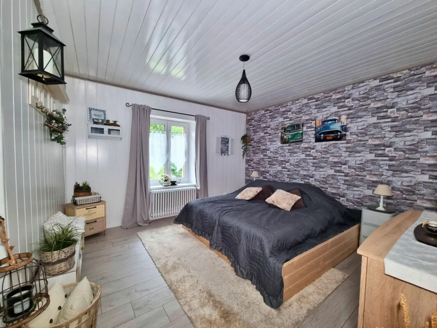 Magnifica proprietà con 2 appartamenti e un ampio giardino - Foto 7 di 18