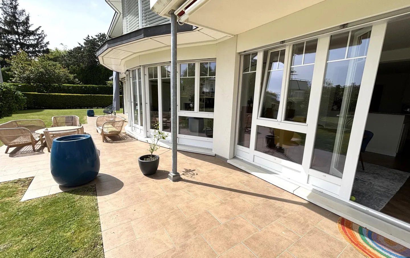 Appartement de standing de 5.5 pièces avec grand jardin - Photo 1 sur 7