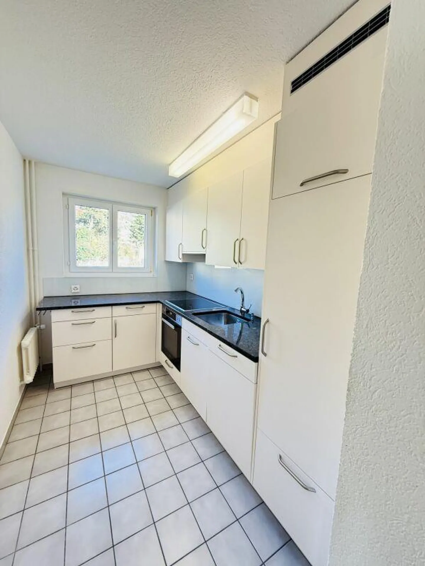 Appartement calme dans un quartier ensoleillé - Photo 4 sur 5