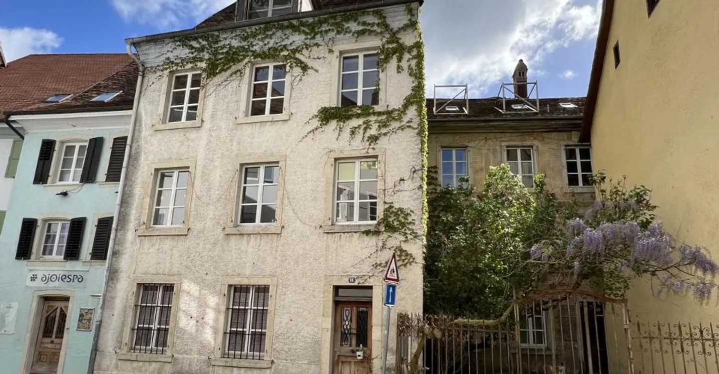 7-Zimmer-Wohnung - Foto 1 von 12