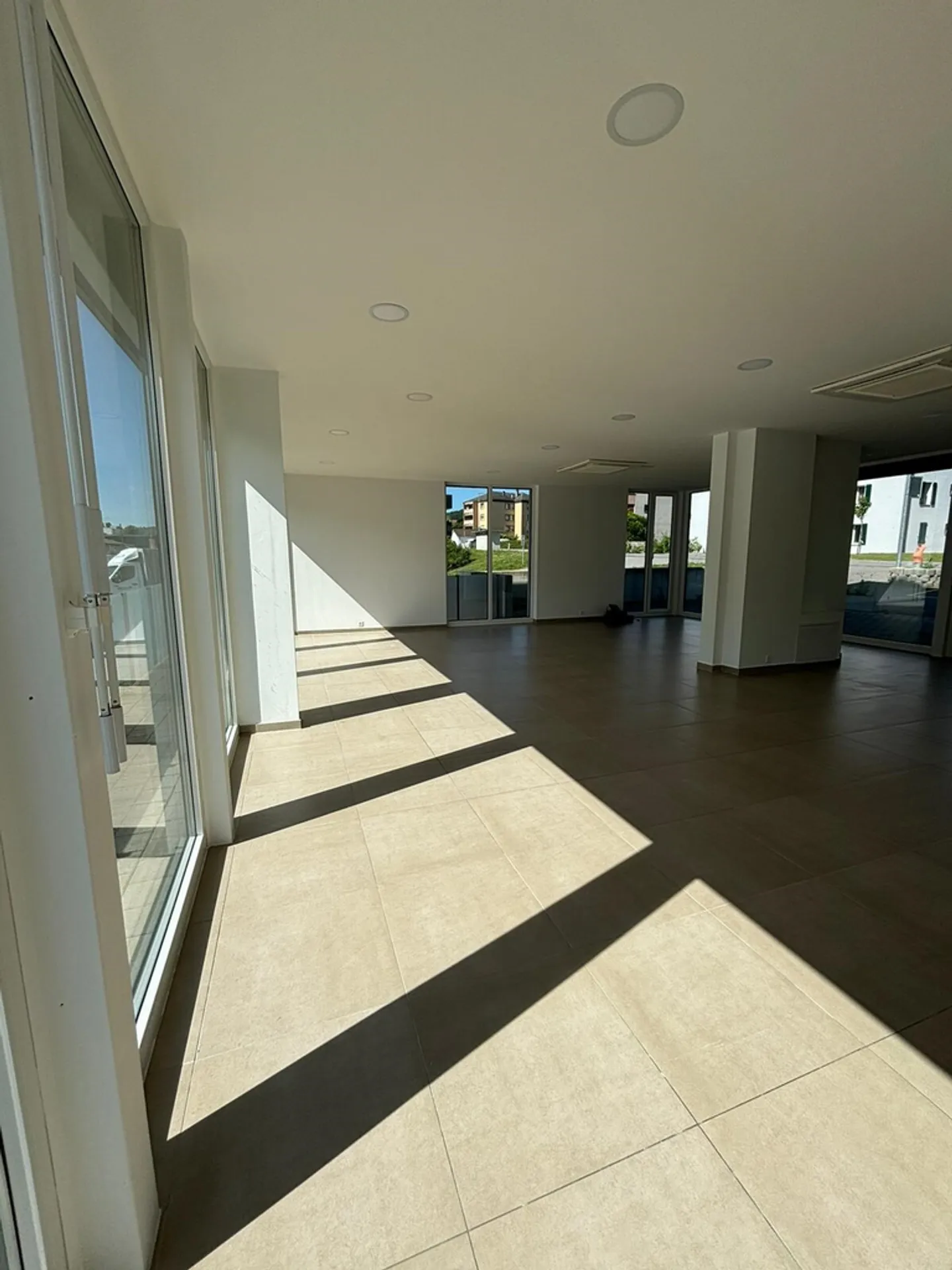 Gewerbearkade - Foto 1 von 5