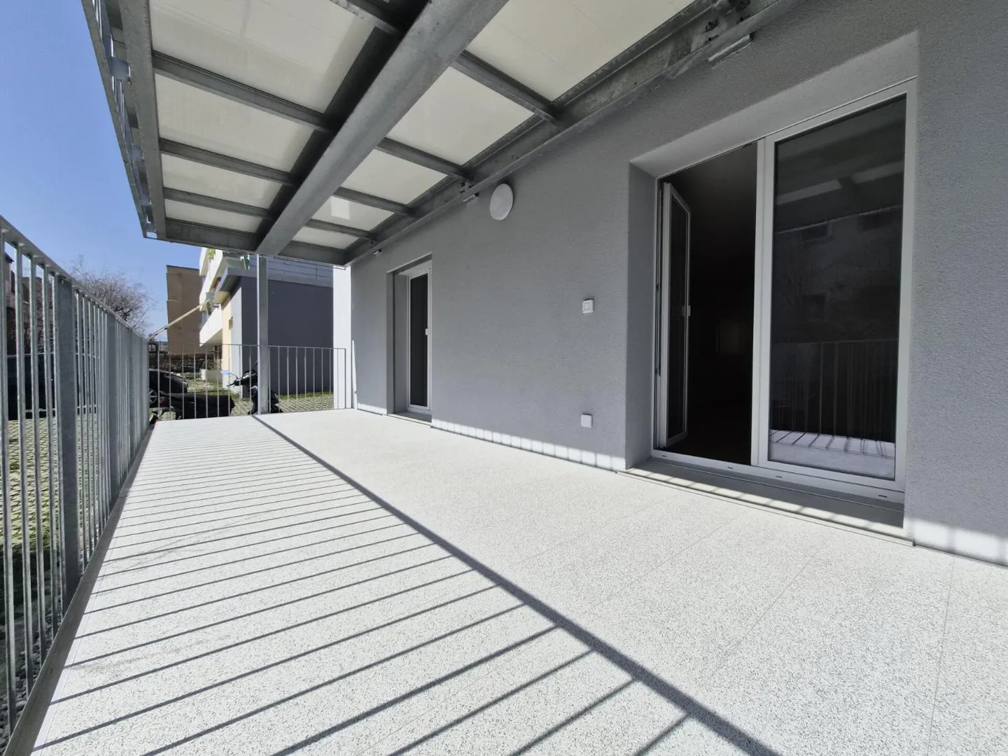 Apartment with 3.5 rooms on the ground floor - Photo 1 of 13