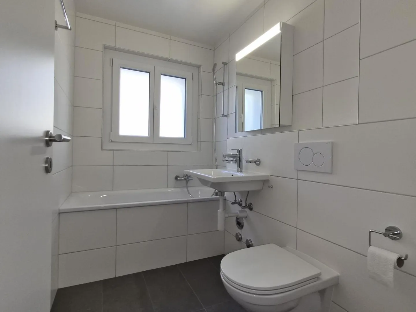 Apartment with 3.5 rooms on the ground floor - Photo 7 of 13