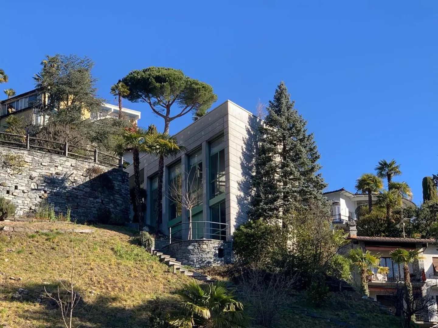 Magnificent Villa in Muralto - Foto 3 von 8