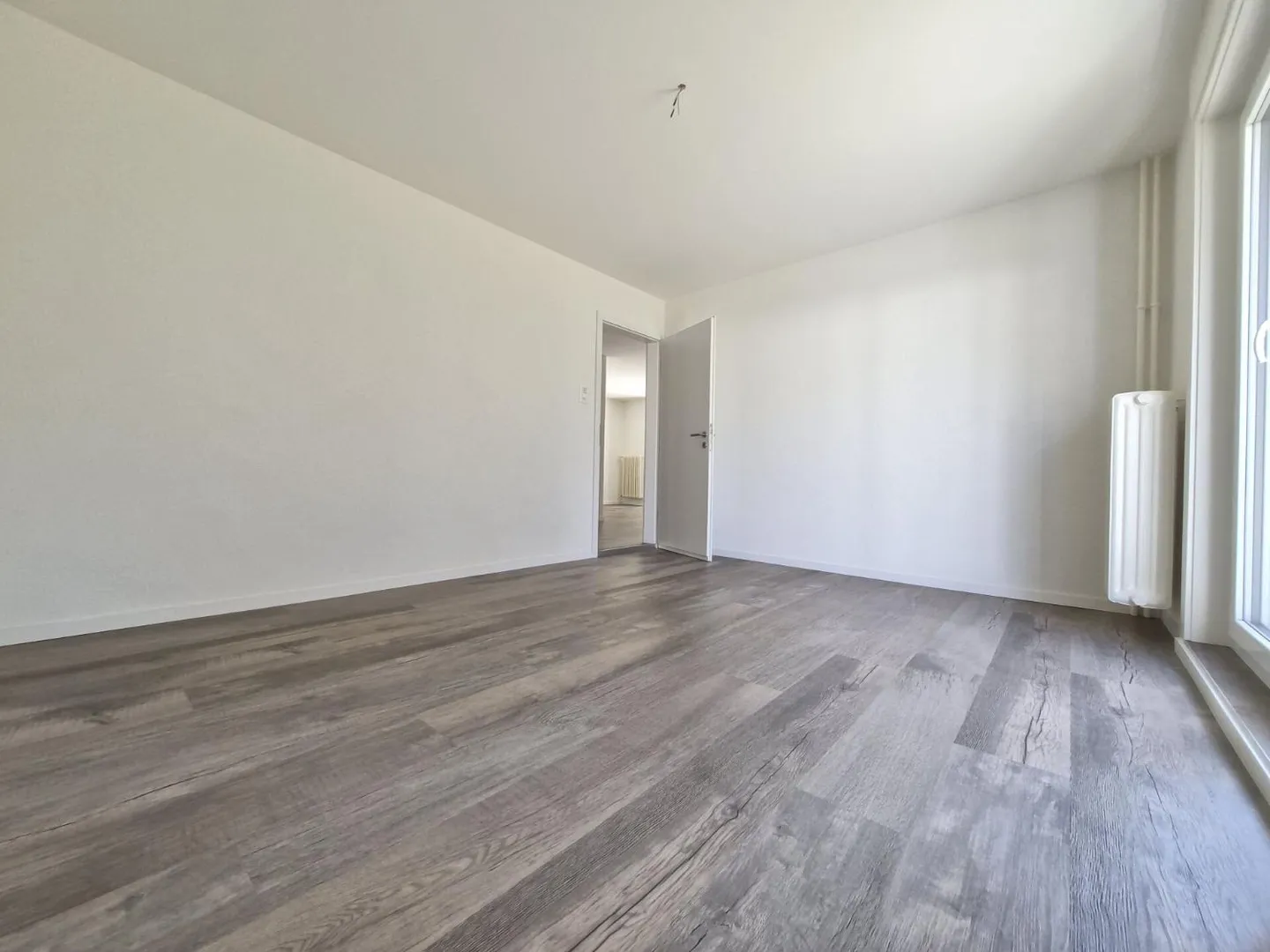Apartment with 3.5 rooms on the ground floor - Photo 10 of 13