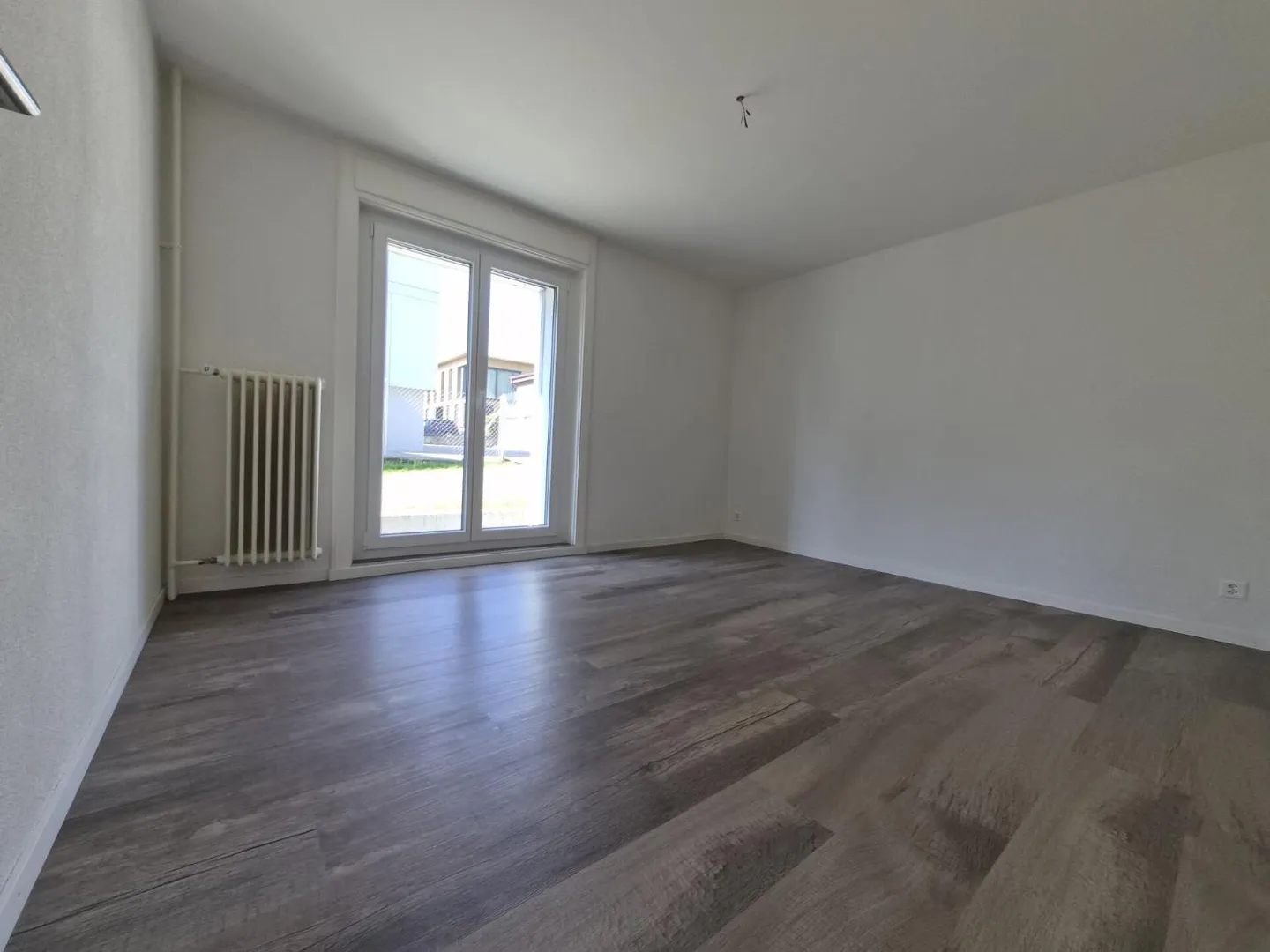 Apartment with 3.5 rooms on the ground floor - Photo 11 of 13