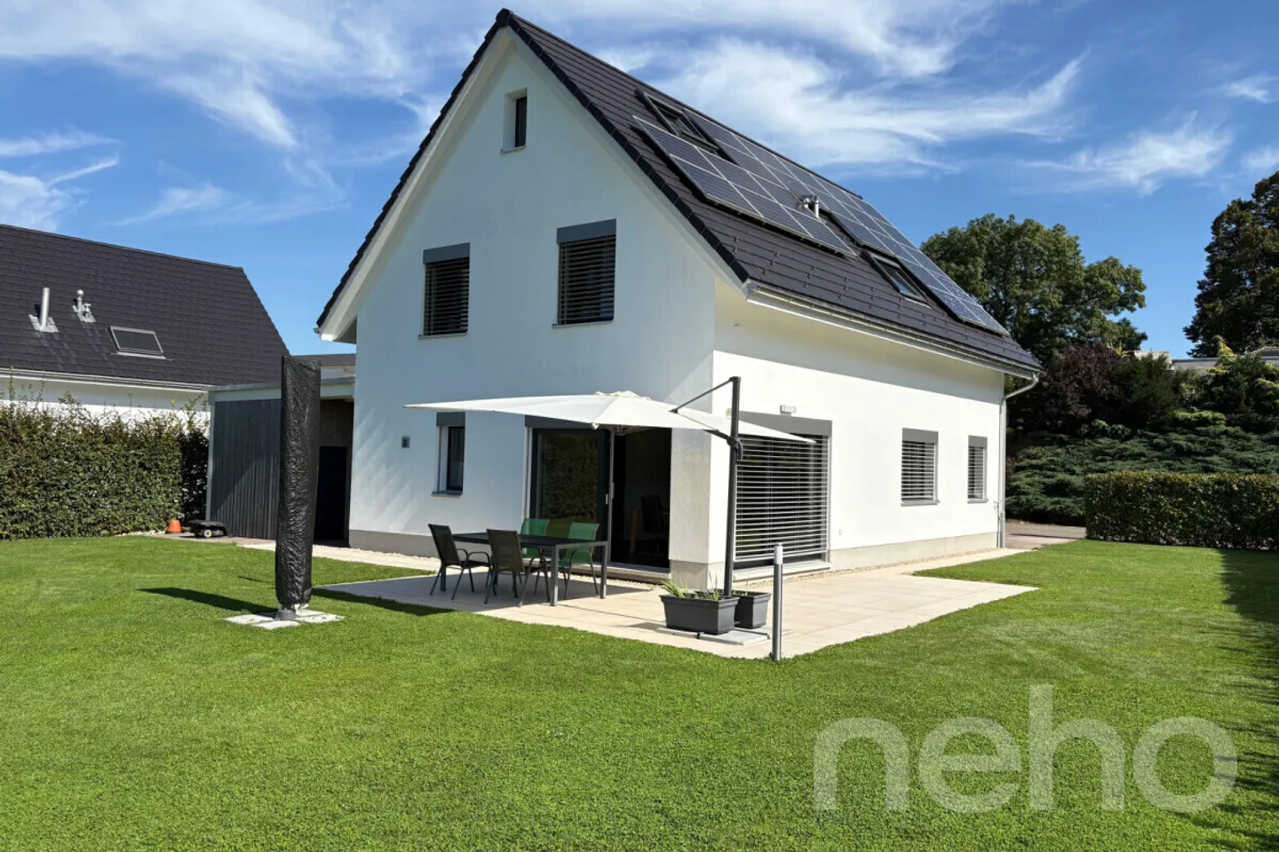 Magnifica villa indipendente in quartiere residenziale e tranquillo - Foto 3 di 13