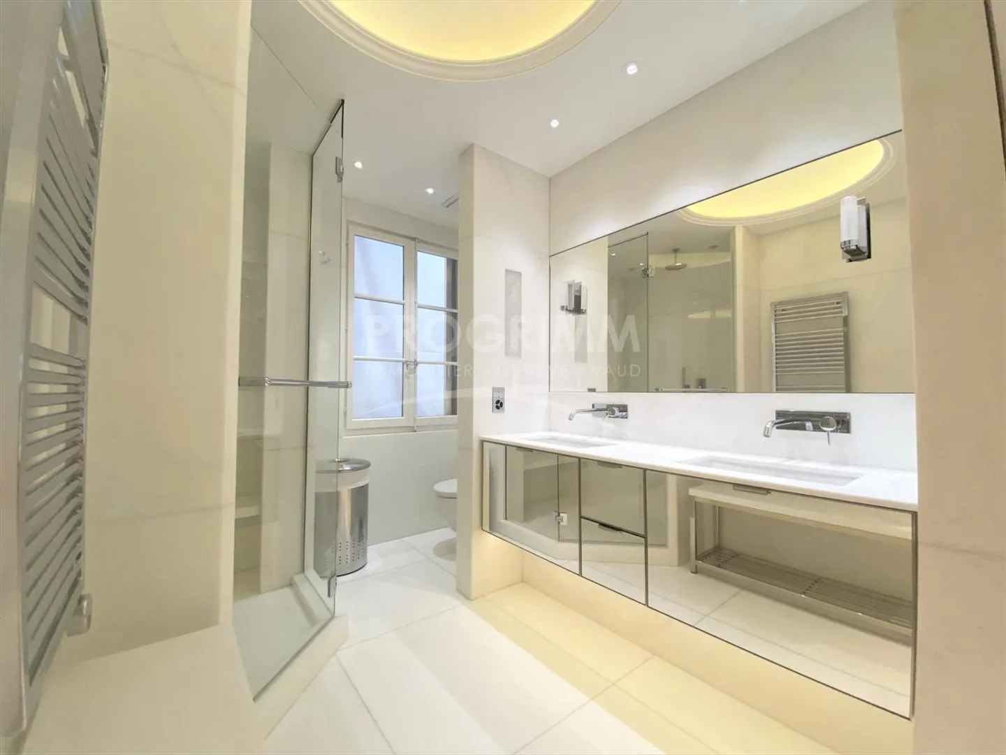 Esclusività - Magnifico e raro appartamento arredato - Place Bourg de Four + Parcheggio - Foto 6 di 10