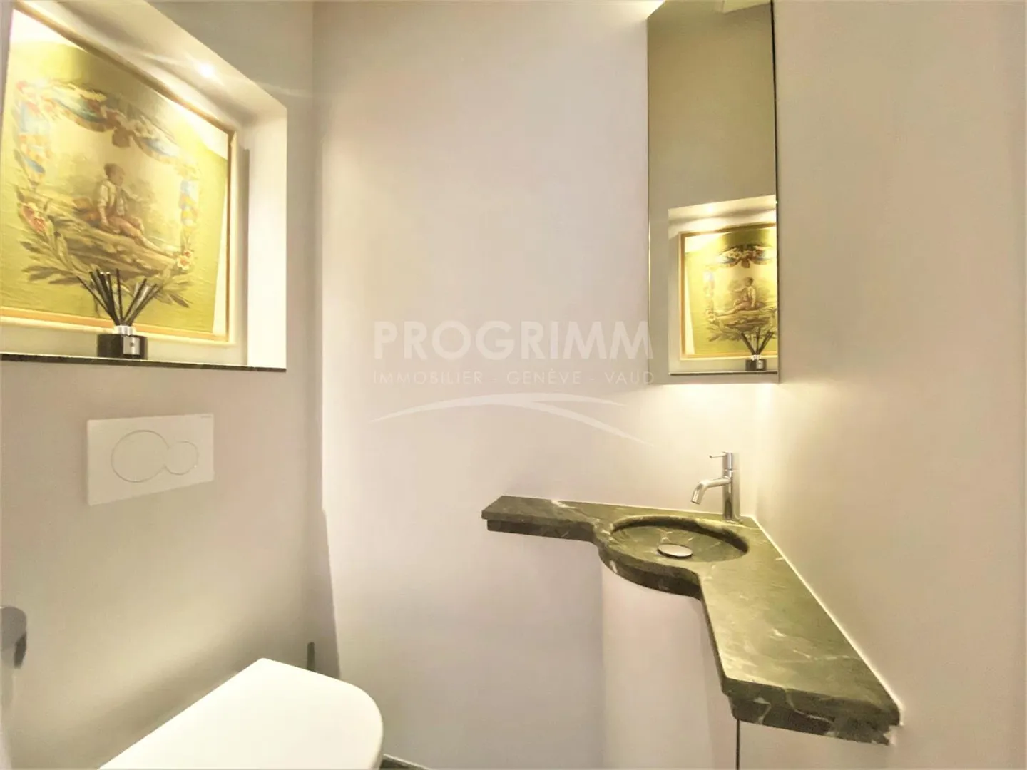 Esclusività - Magnifico e raro appartamento arredato - Place Bourg de Four + Parcheggio - Foto 7 di 10