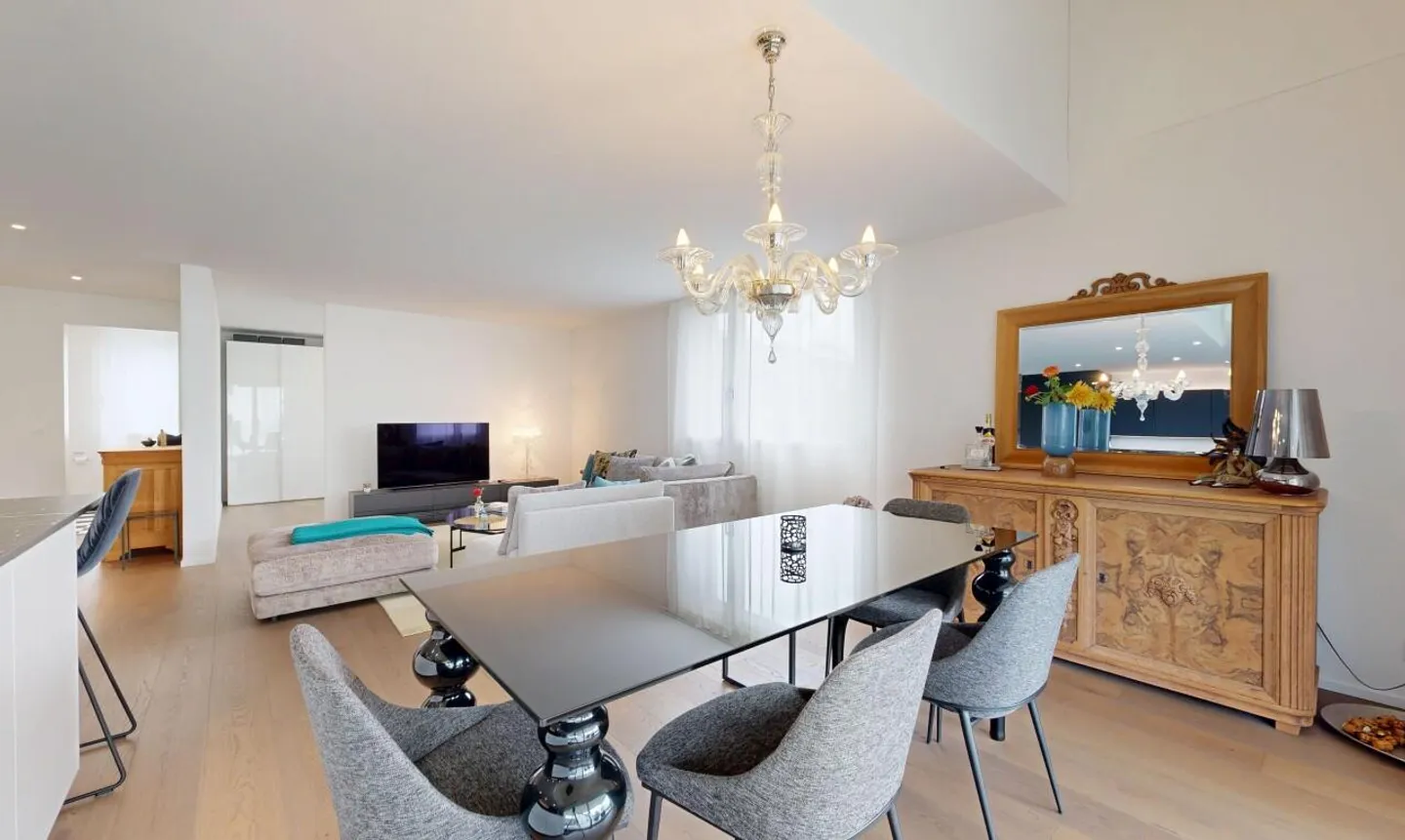 Maisonette moderna di 4½ stanze con balcone e ampio comfort abitativo - Foto 2 di 11