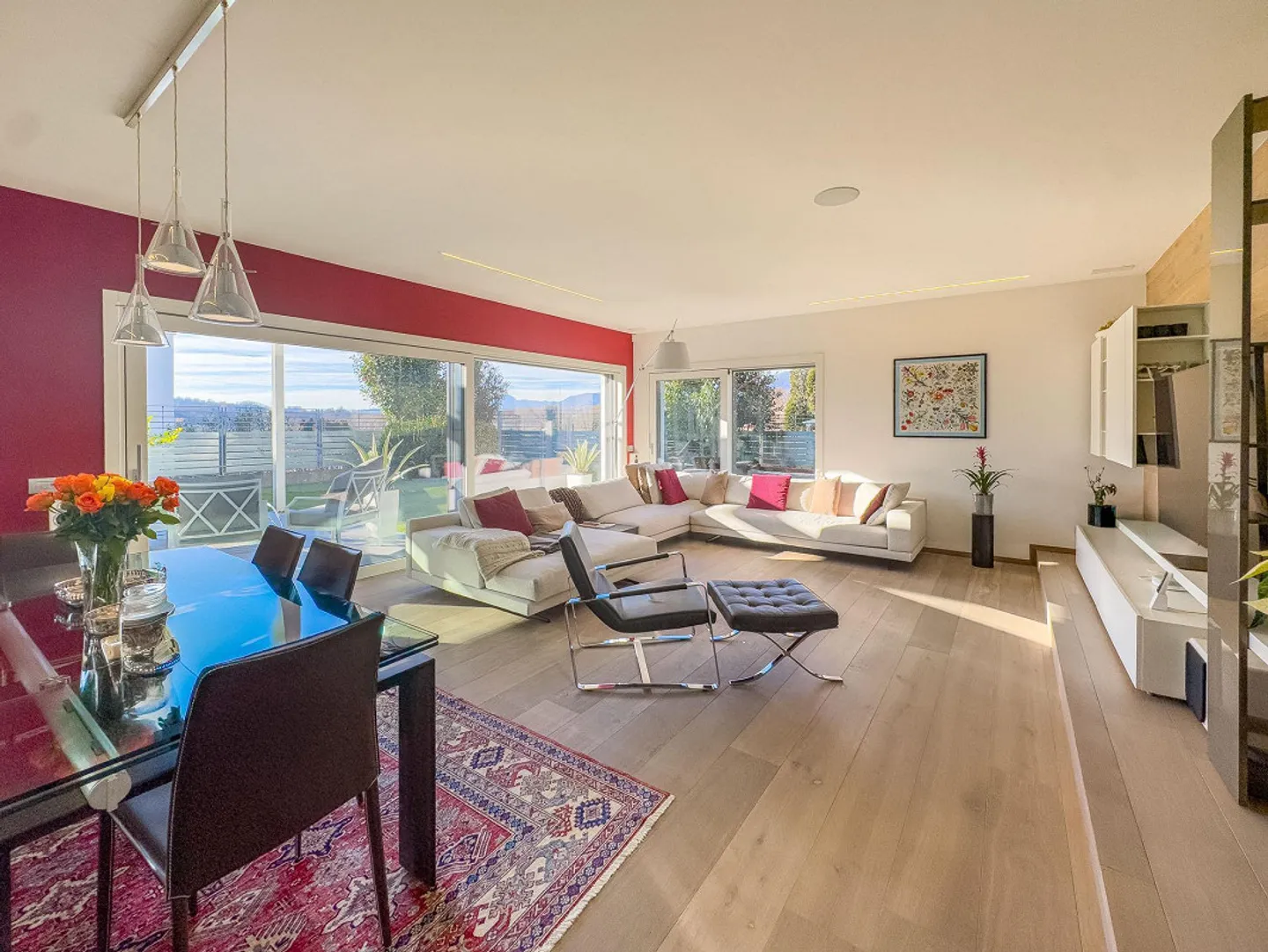 Stunning luxury villa in Coldrerio - Photo 1 of 17