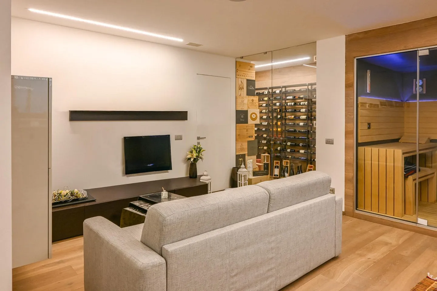 Stunning luxury villa in Coldrerio - Photo 10 of 17