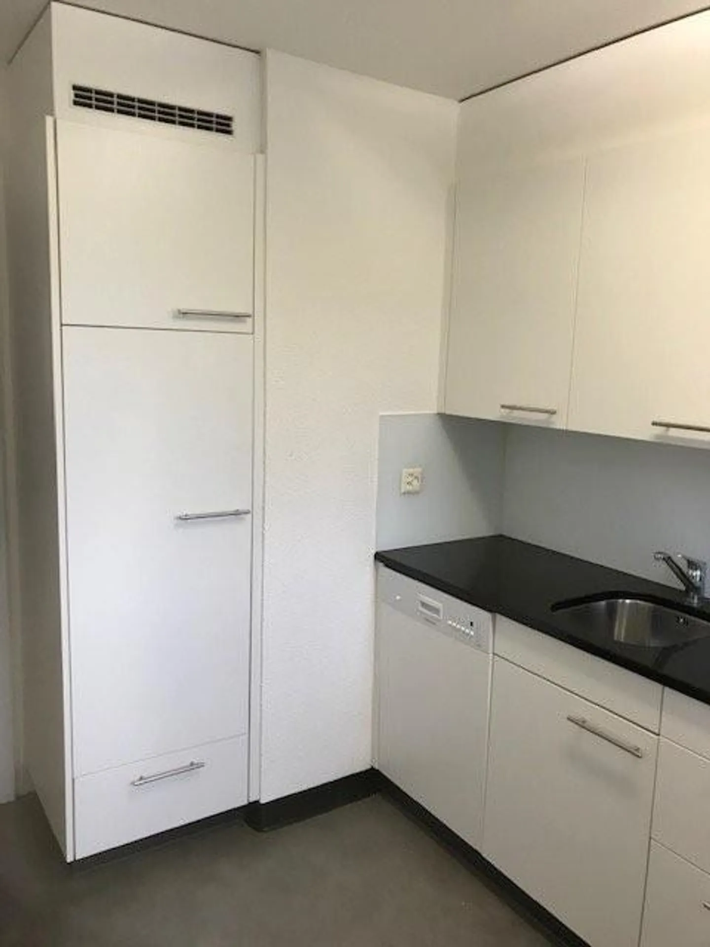 Appartamento di 4 stanze in mansarda - Foto 2 di 11