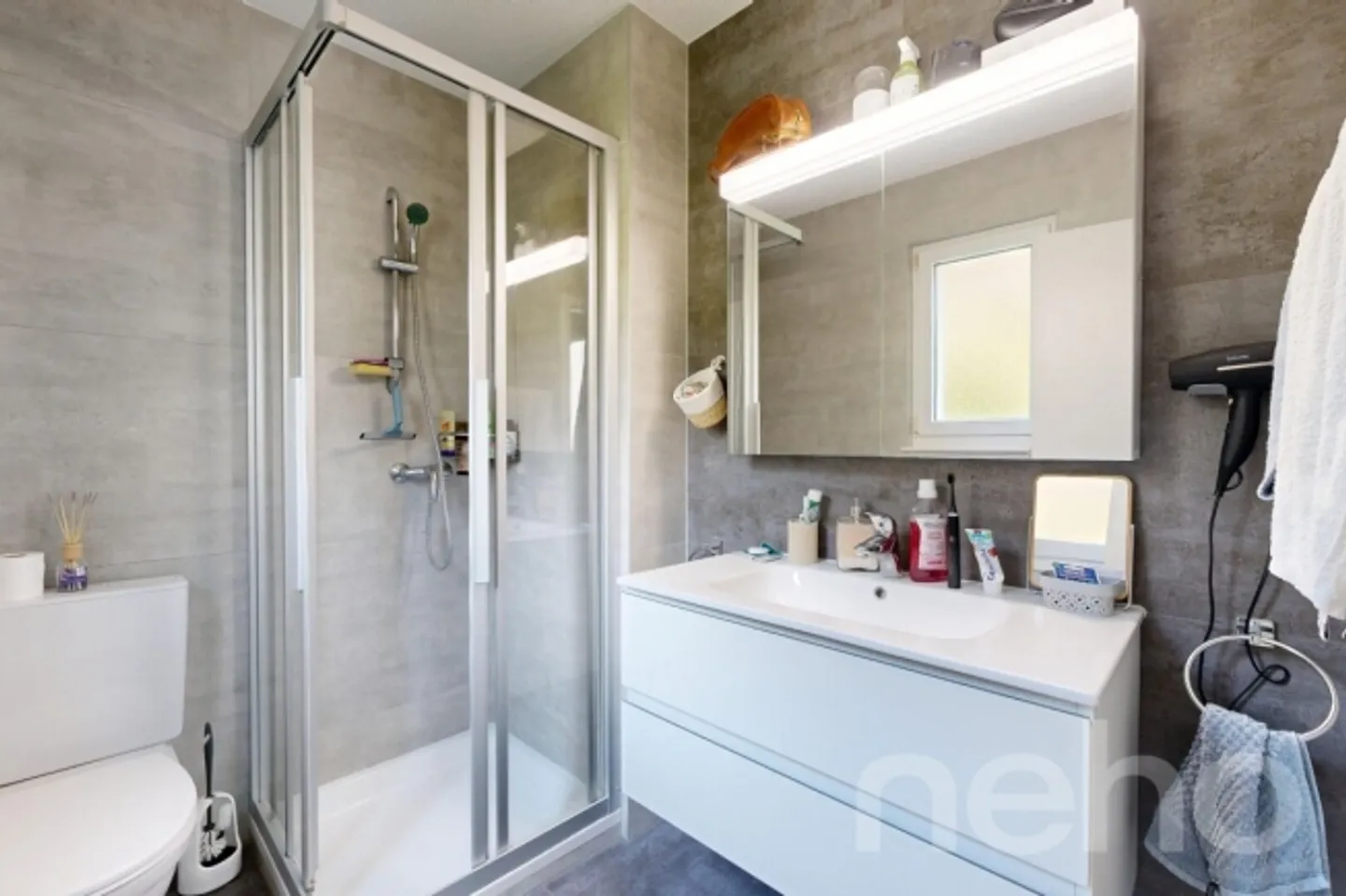 Ambiente di vita eccezionale appartamento ristrutturato con vista lago! - Foto 11 di 12