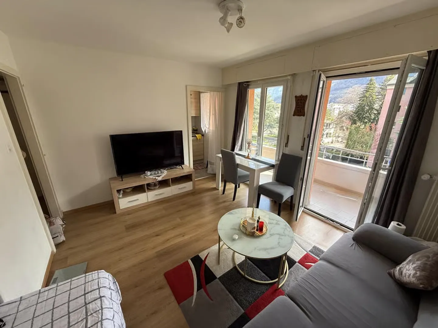 Studio avec grand balcon au coeur de Monthey - Photo 1 sur 6
