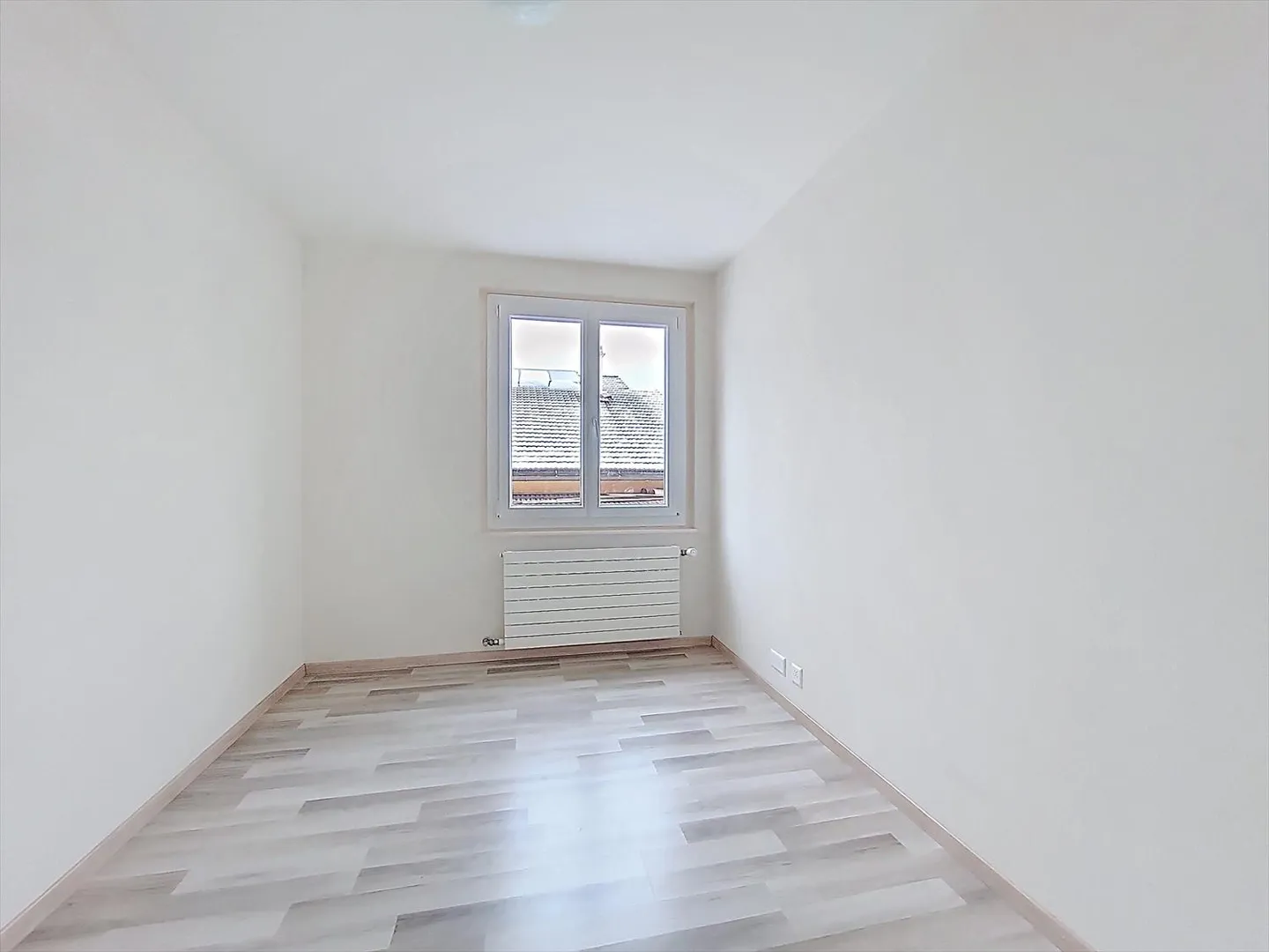 Sion, moderno appartamento di 3,5 stanze di 80 m2 con balcone sud e parcheggio - Foto 11 di 16