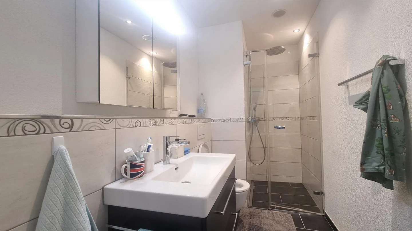 Modern apartment in a quiet and central location - Photo 8 of 10