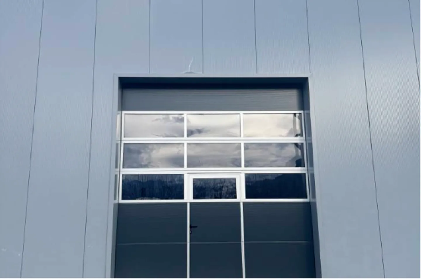 Spazio modulare di 124m² - Flessibilità e accessibilità strategica A9 - Foto 6 di 8