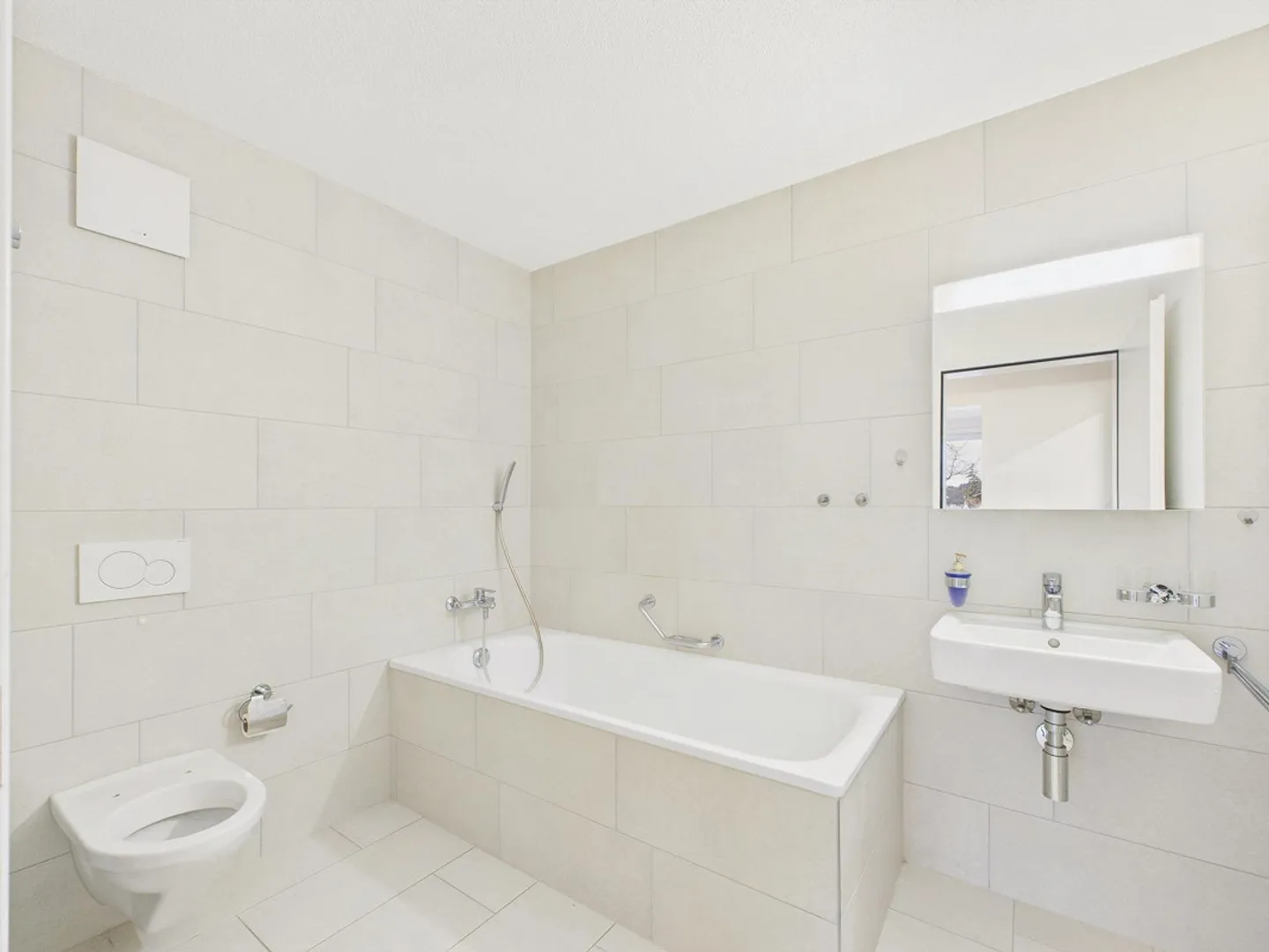 Bright rooms, quiet location - 3.5-room apartment with balcony - Photo 8 of 12