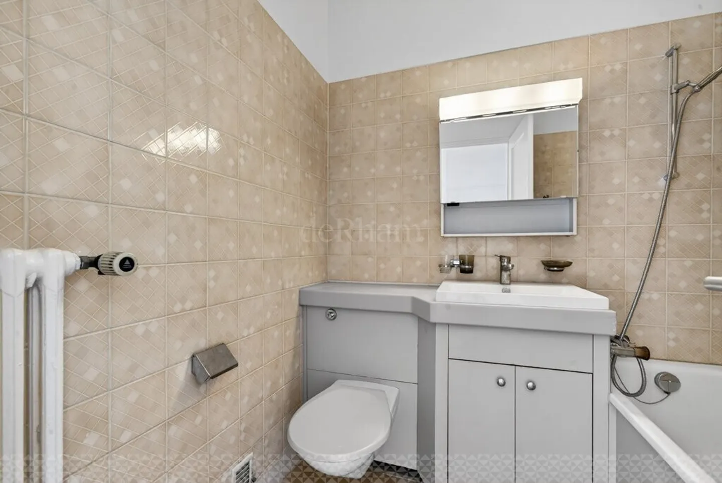 Bright apartment a stone's throw from Valency Park in Lausanne - Photo 4 of 7