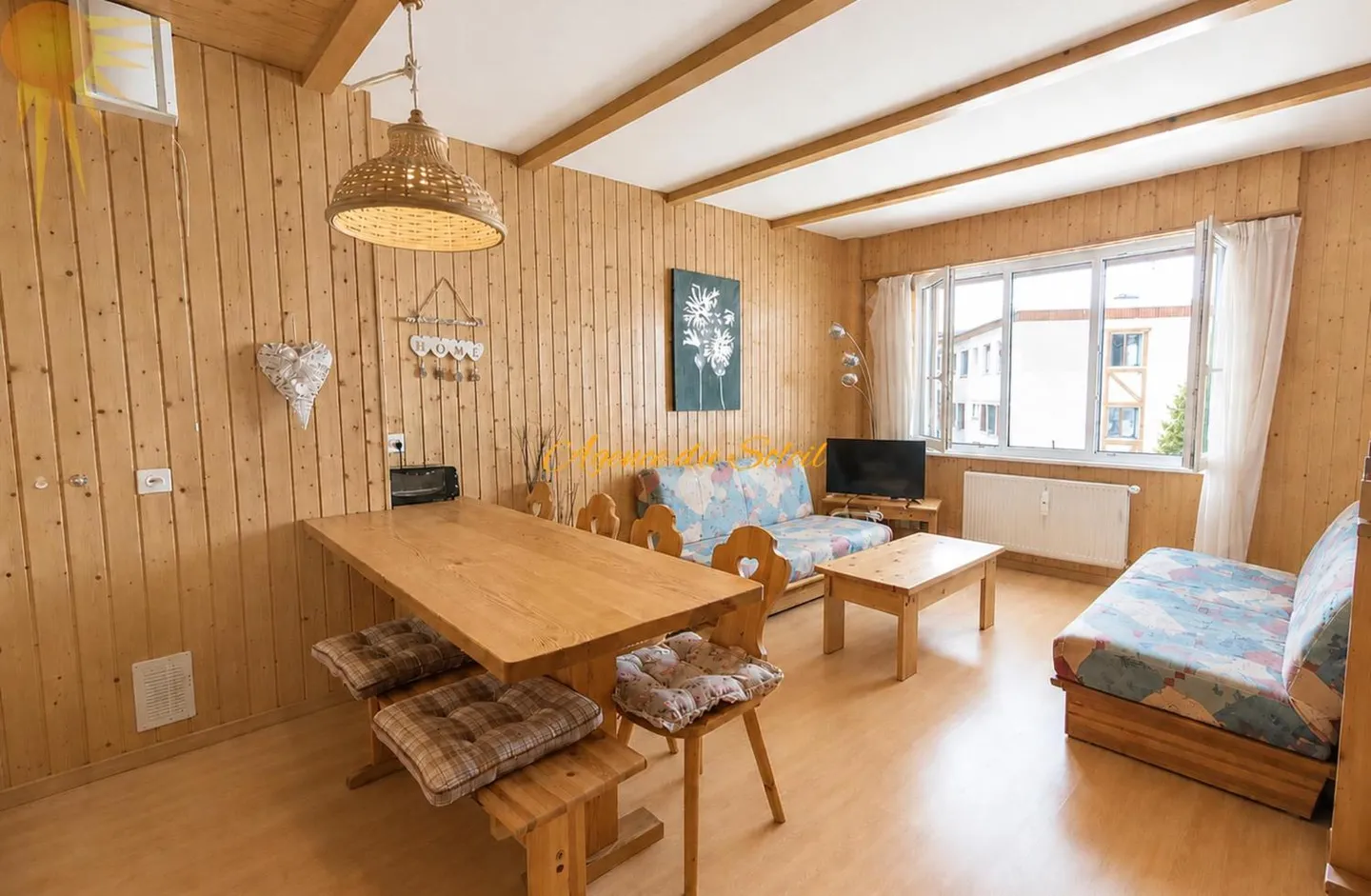 Zu vermieten für die Saison: Angenehme 2,5-Zimmer-Wohnung im Herzen von Crans! - Foto 3 von 11