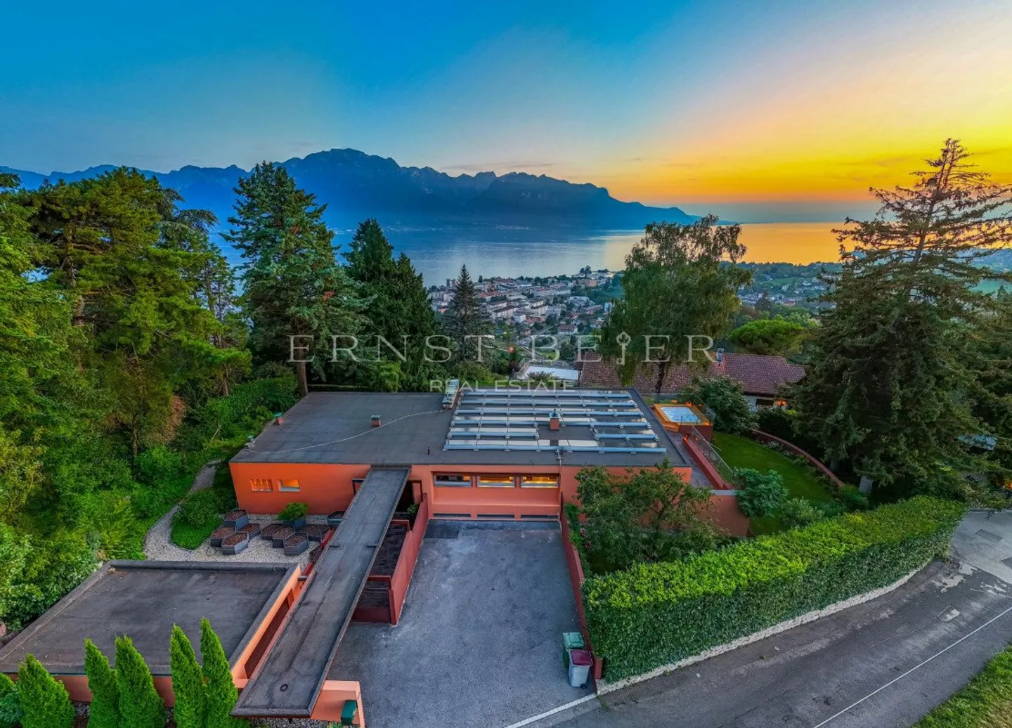 Residenza eccezionale con giardino paesaggistico e panorama sul Lago di Ginevra - Foto 1 di 13