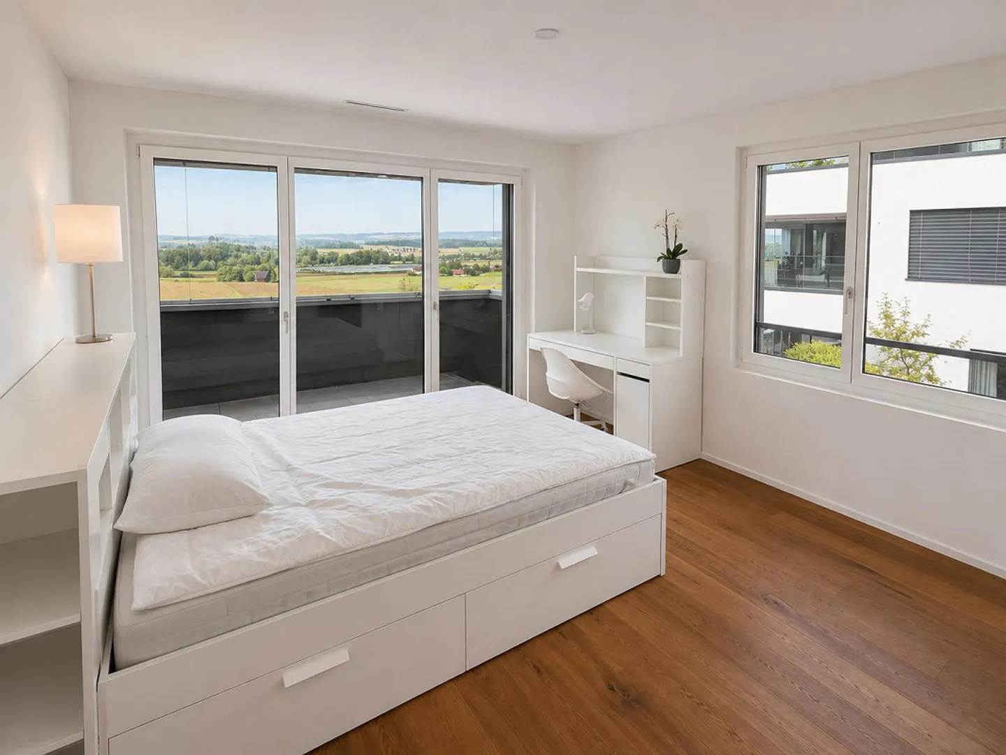 Exclusive penthouse apartment with breathtaking views - Photo 8 of 15