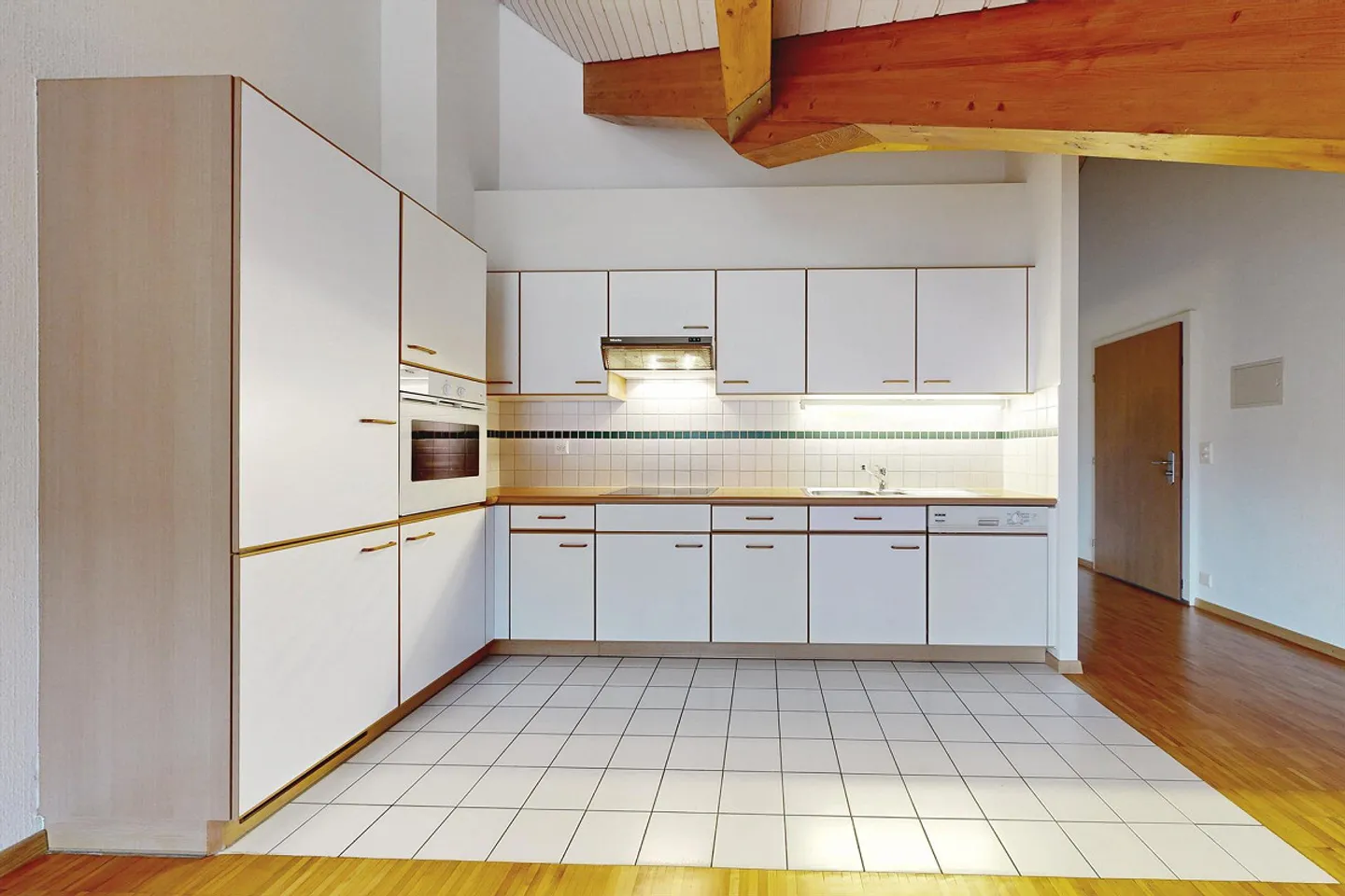 Dachgeschosswohnung - Foto 1 von 13